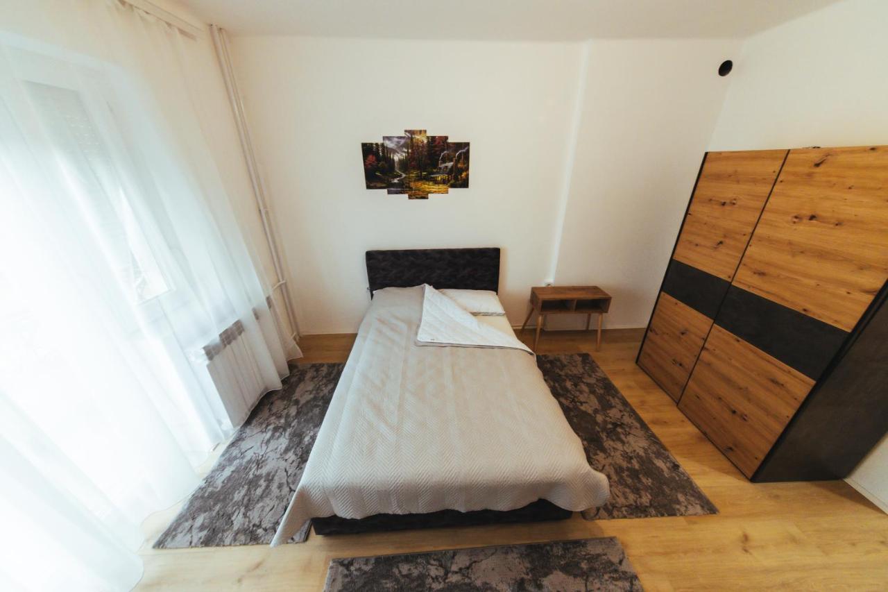 Sunny Apartment Kragujevac Exterior foto